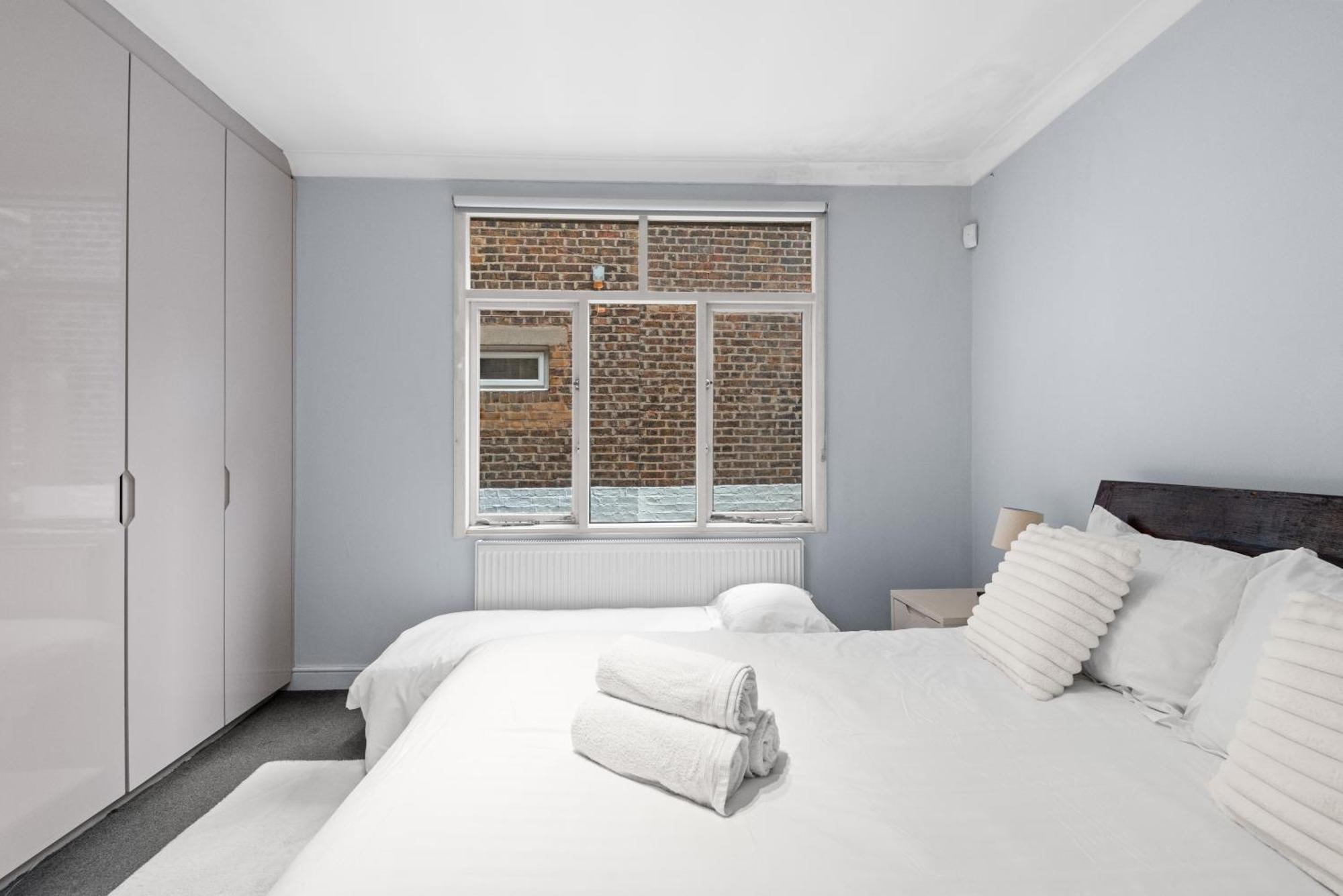 Appartamento Londwell, Boutique Bliss Nestled In Knightsbridge By Harrods Londra Esterno foto